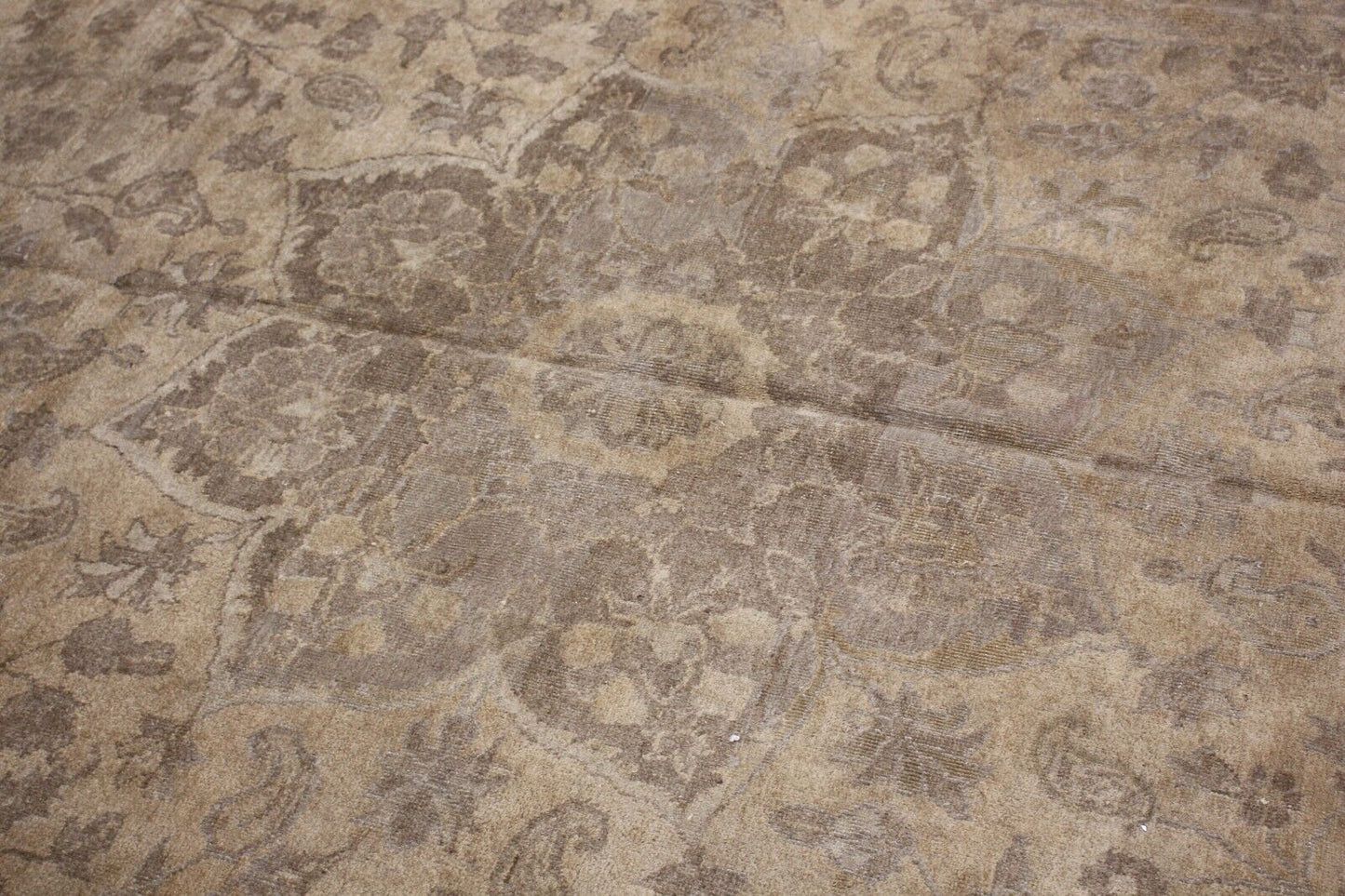 Vintage Hand-Knotted Semi-Antique Keshan Area Rug | 9'7" x 12'9" | 100% Wool