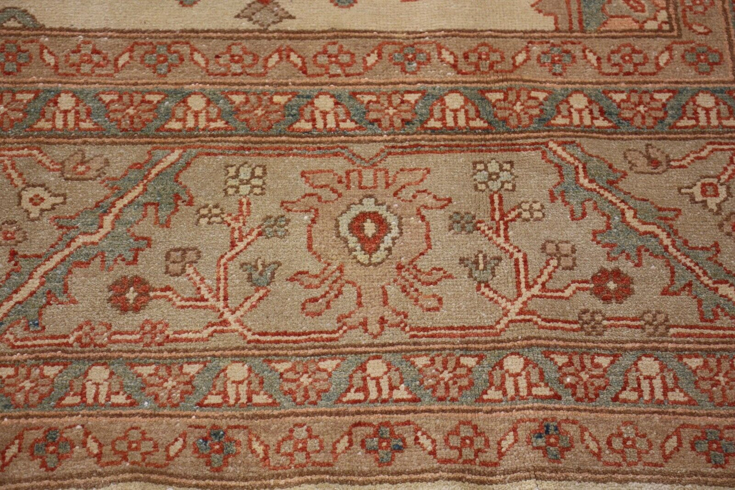 Semi Antique Hand-Knotted Mahal Area Rug | 8'4" x 10' | 100% Wool | VIntage
