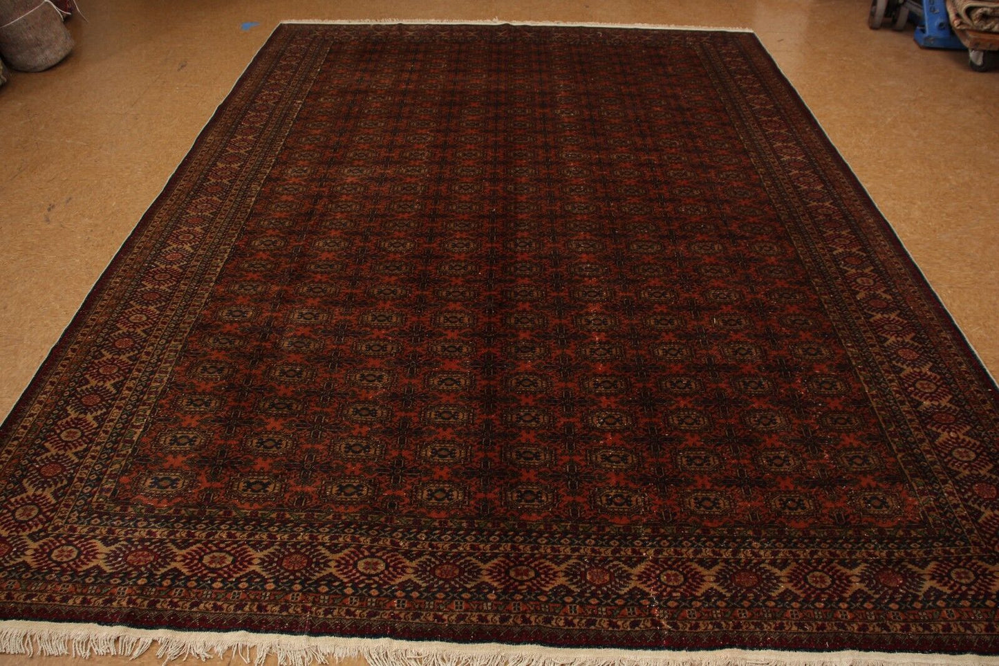 Antique Turkish Kasary | 8'10" x 12'0" Hand-Knotted Rug | 100% Wool | Great Cond