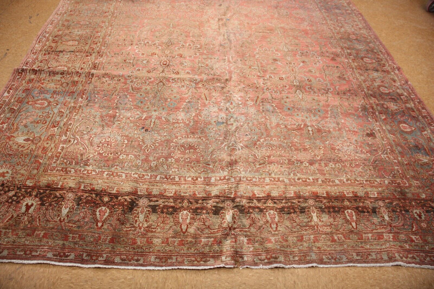 Antique PersianKas Kas'han | 9'9" x 16'9" Hand-Knotted Wool Area Rug | Vintage