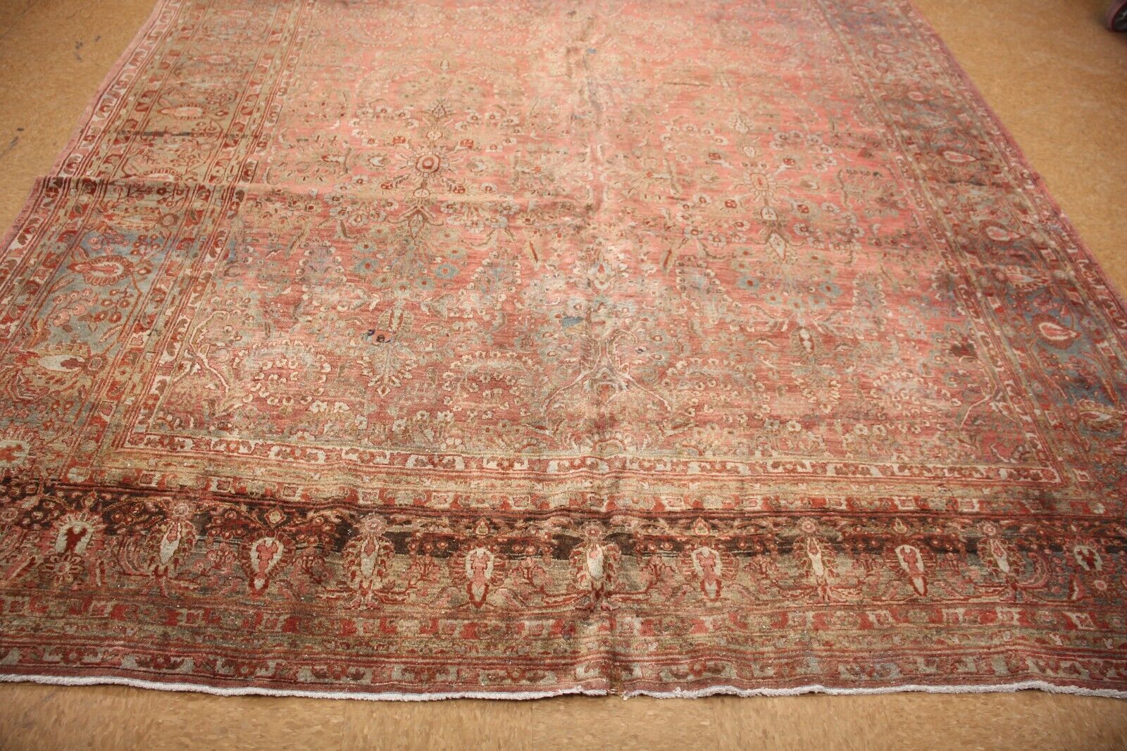 Antique PersianKas Kas'han | 9'9" x 16'9" Hand-Knotted Wool Area Rug | Vintage