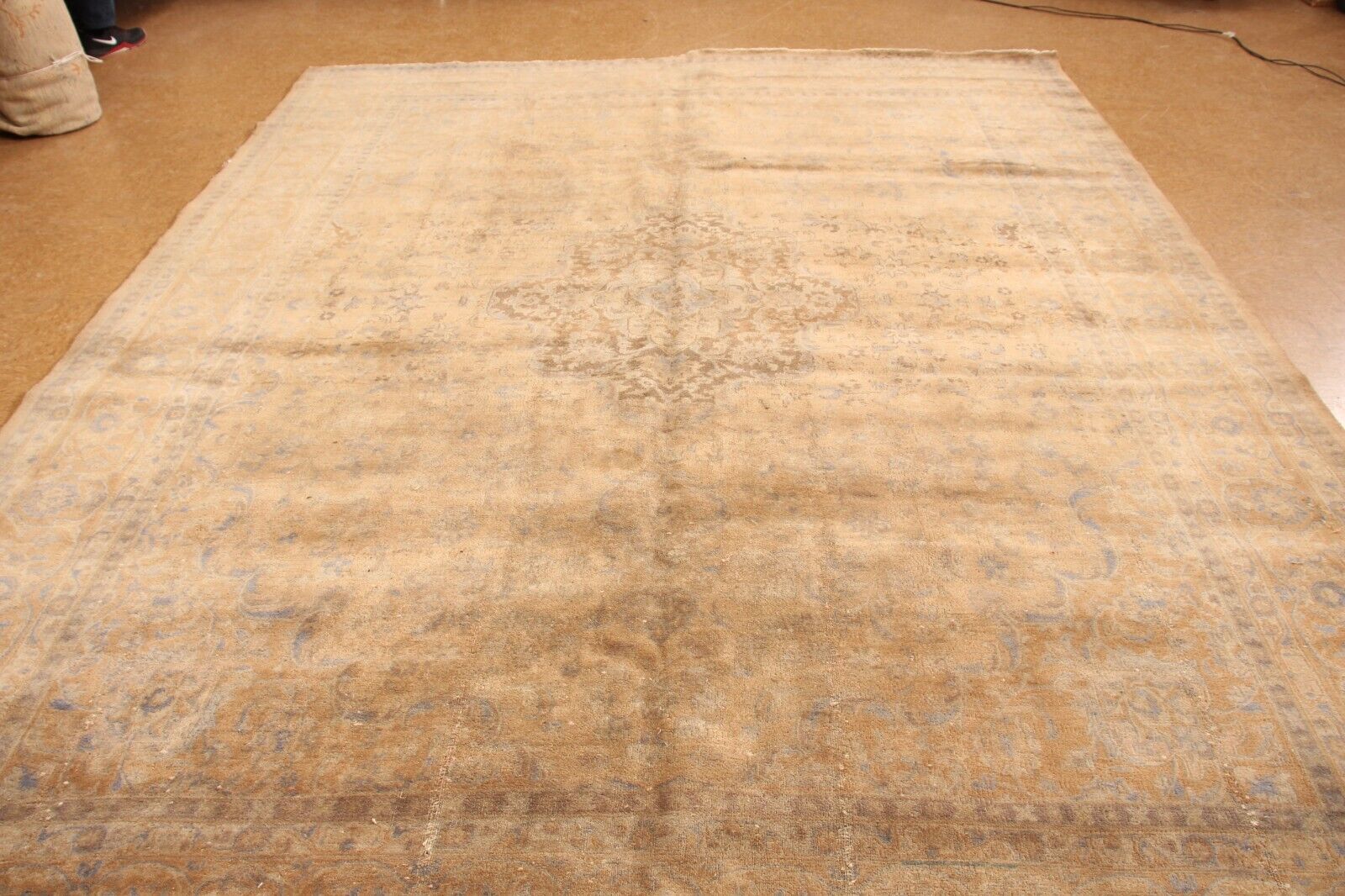 Vintage Faded Rust & Gold Modern | 9'6" x 12'6" Hand-Knotted Oriental Rug |