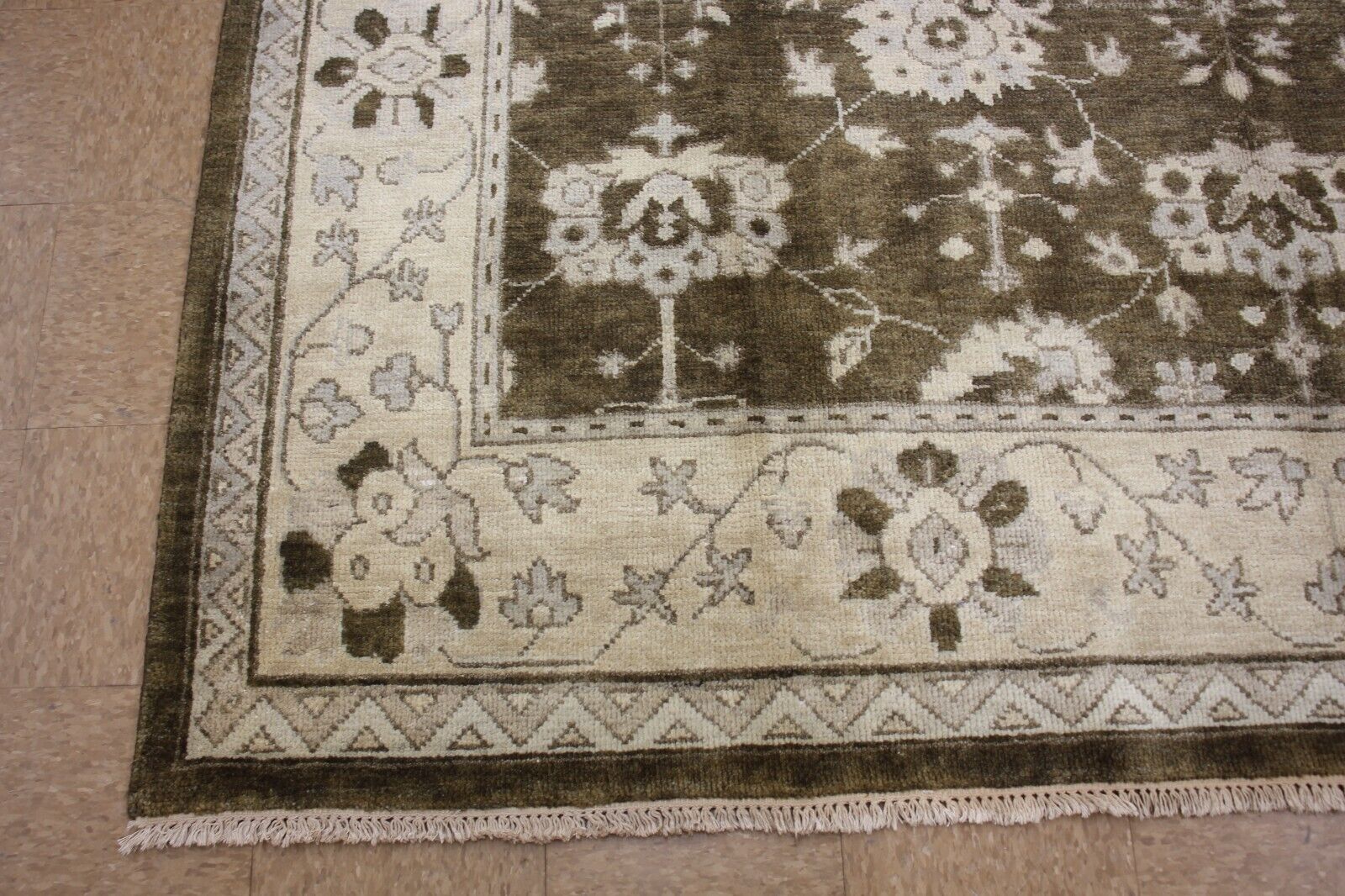 Fine Vintage Oushak | 8'9" x 11'9" Hand-Knotted Traditional Area Rug | 100% Wool