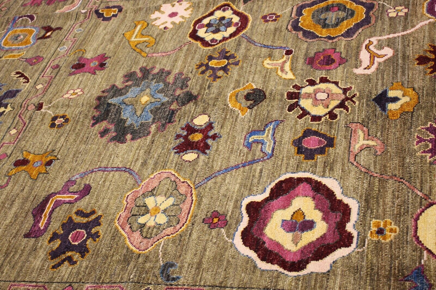 Hand-Knotted Traditional Peshawar Chobi Oushak Rug | 8"2' x 9'10" | 100% Wool