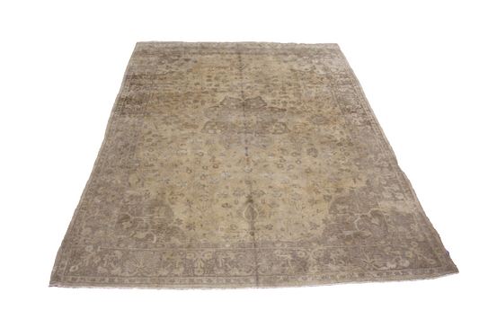 Vintage Hand-Knotted Semi-Antique Keshan Area Rug | 9'7" x 12'9" | 100% Wool