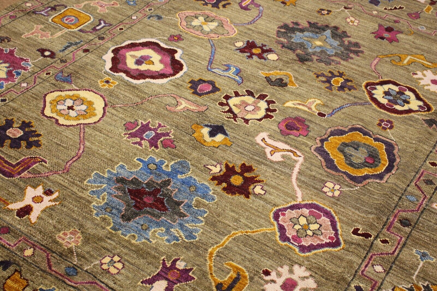 Hand-Knotted Traditional Peshawar Chobi Oushak Rug | 8"2' x 9'10" | 100% Wool